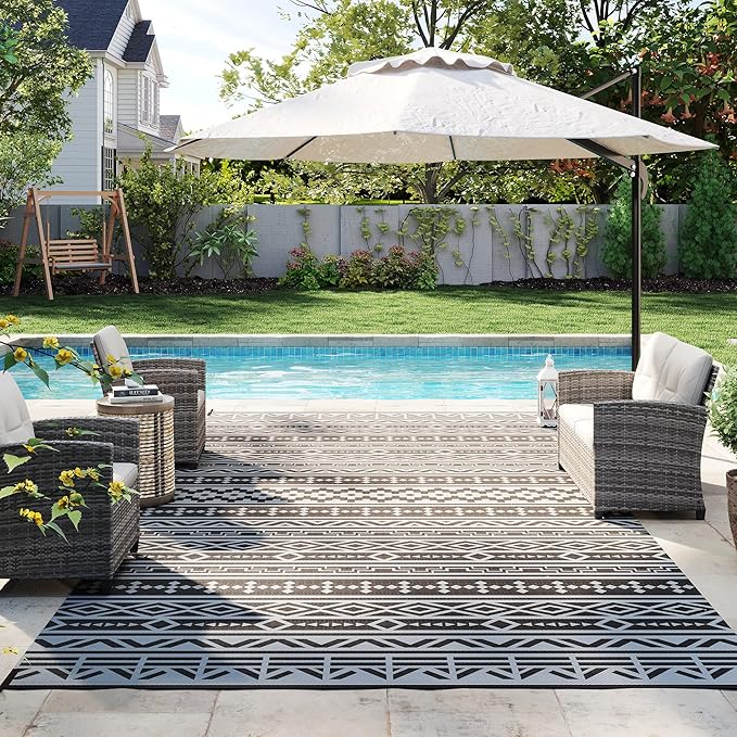 Outsunny Outdoor Rug for Patio, 9' x 18' Waterproof Large Mat, Reversible Plastic Straw Rug for Decor, Portable Outside RV Camping Area Carpet Mat for Backyard Porch Deck Picnic, Black Gray Geometric