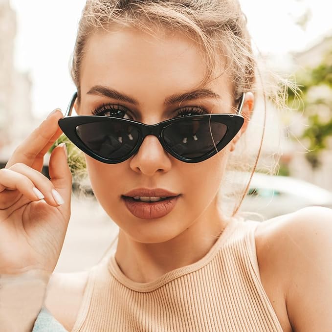 10 Pack Mixed Styles Trendy Retro Sunglasses for Women/Men Party Favors Sungasses Costume Accessories Eyewear Set