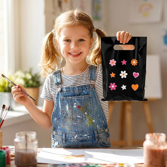 Hxezoc 50 Pieces Black Gift Bags with Handle, Plastic Treat Candy Jewelry Bag Black Party Favor Bag for Baby Shower Birthday Party Decoration Supplies
