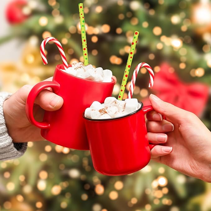 200Pcs Christmas Paper Straws Red and Green Dot Disposable Drinking Straws for Juices Shakes Beverage Cocktails Winter Holiday Xmas Party Supplies