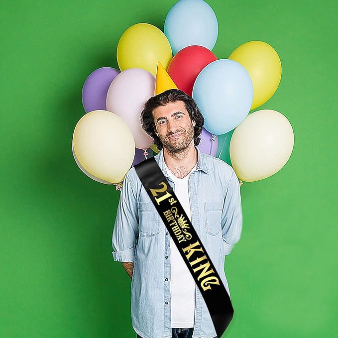 21st King Sash, Funny Black and Gold Foil Birthday Sash, Great for Men's 21st Birthday Parties, Large Size (35.4x3.74 inch)