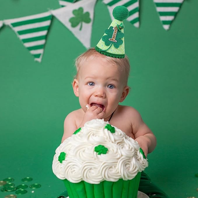 St Patrick's Day 1st Birthday Hat - Boys Girls First Birthday Party Decorations,Green Shamrock Birthday Crown Outfit