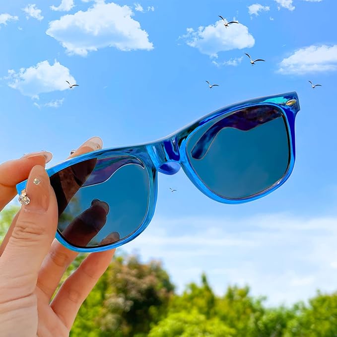 10 Pack Mixed Styles Trendy Retro Sunglasses for Women/Men Party Favors Sungasses Costume Accessories Eyewear Set