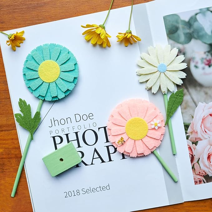 SUNBEAUTY 8PCS Daisy Party Decorations Felt Flowers Daisy Centerpieces for Tables Spring Flower Tables Decor Pastel Flower Table Decorations for Girl Birthday Baby Shower Spring Garden Home Decor