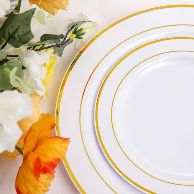 NOCCUR 700PCS Gold Plastic Plates - Gold Disposable Dinnerware Set for 100 - Include 200 Dinner/Dessert Plates, 300 Cutlery, 100 Cups, 100 Napkins, Idea for Wedding/Party/New Year