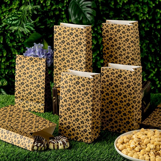 Leinuosen 24 Pcs Classic Leopard Paper Bags Cheetah Birthday Party Favor Cheetah Paper Treat Bags for Leopard Birthday Bridal Shower Christmas Party Decorations