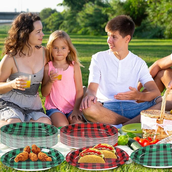 Red and Green Gingham Christmas Oval Paper Plates 10’’x 12’’ Large Disposable Heavy Duty Red and Green Gingham Plaid Paper Plates for Birthday Christmas Baby Shower Tea Party Supplies, 50 Guest