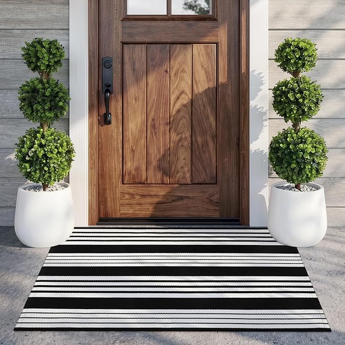 OJIA Front Door Mats Outdoor 27.5x43 Inches, Black and White Outdoor Rugs Cotton Woven Front Door Rug Machine Washable Layered Doormats for Porch/Farmhouse/Kitchen/Entryway/Patio Decor