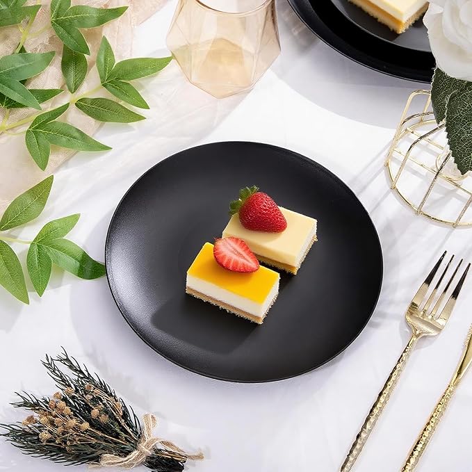 EI enjonirinjonir 80pcs Black Dessert Plates 7.5inch,Disposable Matte Plastic Plate Frosted Small Black Dessert/Cake/Appetizer Plastic Plates Disposable Heavy Duty for Party or Wedding Serve 80 Guest