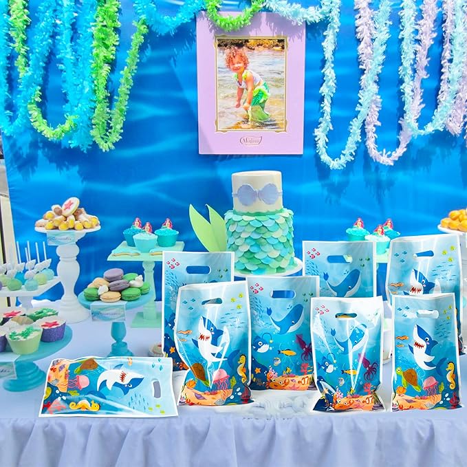 50Pcs Animal in the Sea Party Favor Bags Ocean Themed Plastic Waterproof Goodie Bag with Die Cut Handle Whale Shark Rectangular Gift Pack for Kids Birthday Baby Shower Decoration Supplies