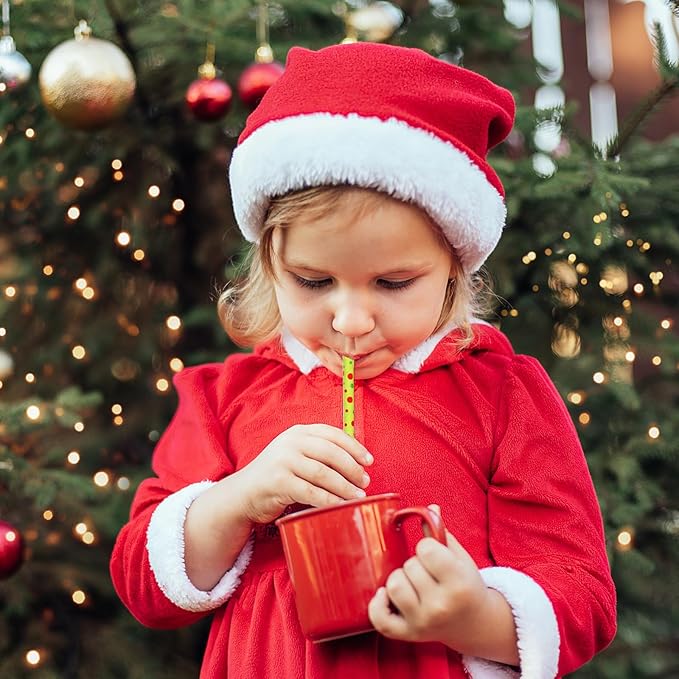 200Pcs Christmas Paper Straws Red and Green Dot Disposable Drinking Straws for Juices Shakes Beverage Cocktails Winter Holiday Xmas Party Supplies