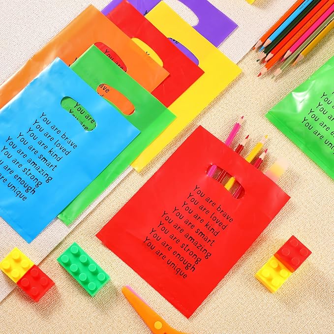 Coume 100 Sets End of Year Gifts Bags for Students 6 Colors Inspiration Quotes Plastic Party Favors Treat Bags with Handles Birthday Party Favors, 6" x 8"
