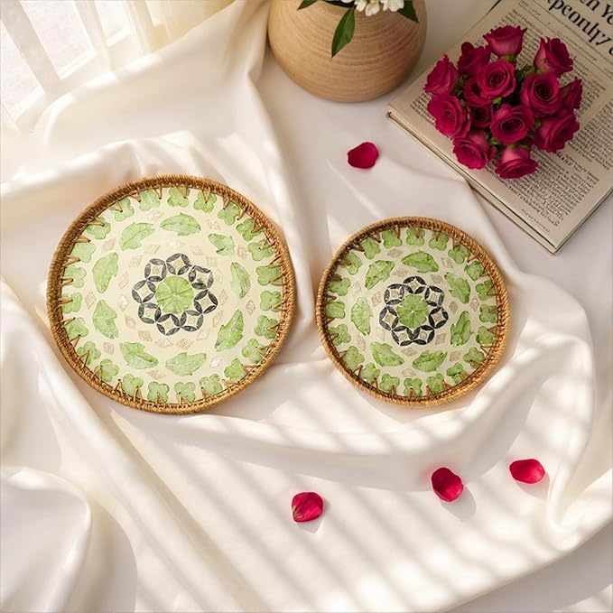 Round Rattan Tray with Mother of Pearl Inlay, Handwoven Wicker Coffee Table Serving Basket Tray for Fruit Snack Party Picnic Cafe Bedroom Kitchen Home Decor Set of 2 (Green Lucky Leaf)