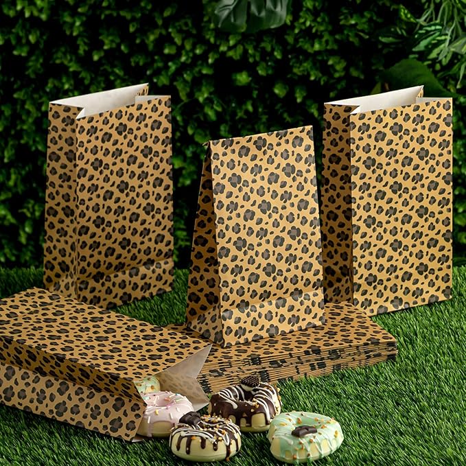 Leinuosen 24 Pcs Classic Leopard Paper Bags Cheetah Birthday Party Favor Cheetah Paper Treat Bags for Leopard Birthday Bridal Shower Christmas Party Decorations