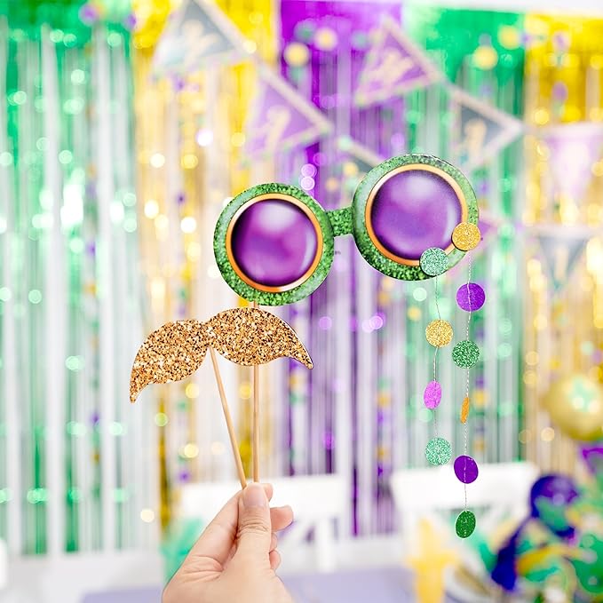 Cheerland Bundle 15Pcs Mardi Gras Fat Tuesday Party Photo Props & 4 pcs Mardi Gras Garland Set in Green Pink Purple Gold