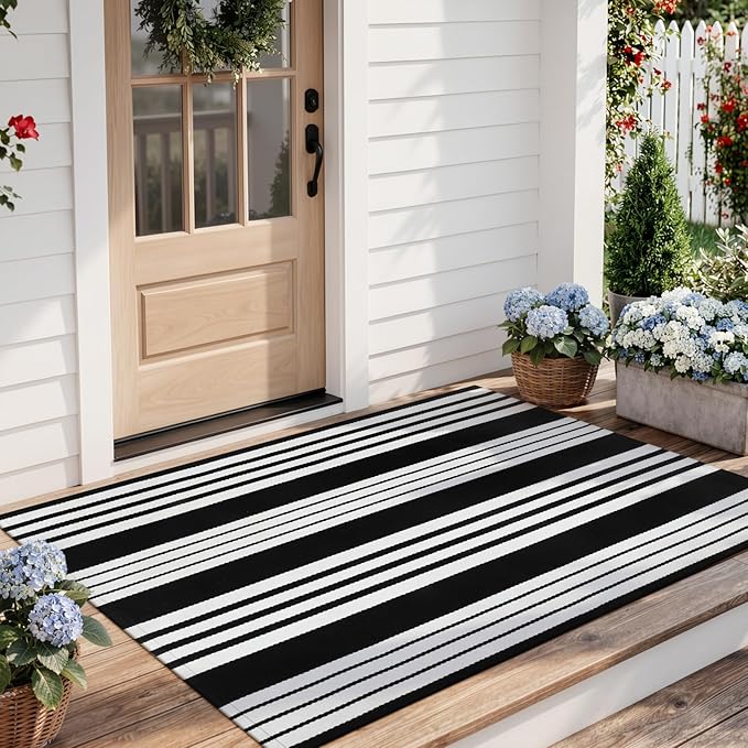 OJIA Front Door Mats Outdoor 27.5x43 Inches, Black and White Outdoor Rugs Cotton Woven Front Door Rug Machine Washable Layered Doormats for Porch/Farmhouse/Kitchen/Entryway/Patio Decor