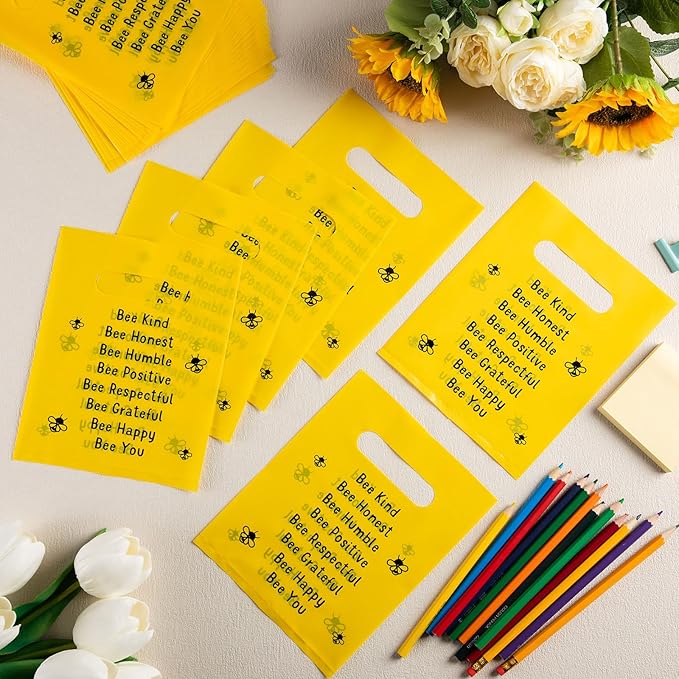 Coume 50 Sets Bee Bee Gift Bags End of The Year Gifts for Students 6 Colors Inspiration Quotes Plastic Party Favors Treat Goodie Bags with Handles Birthday Party Favor, 6" x 8"