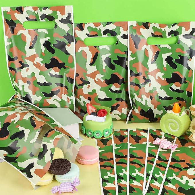 Hxezoc 50 Pieces Camo Party Bags Plastic Camo Bags Practical Gift Bags Military Party Favors for Army Theme Birthday Party Decoration Supplies