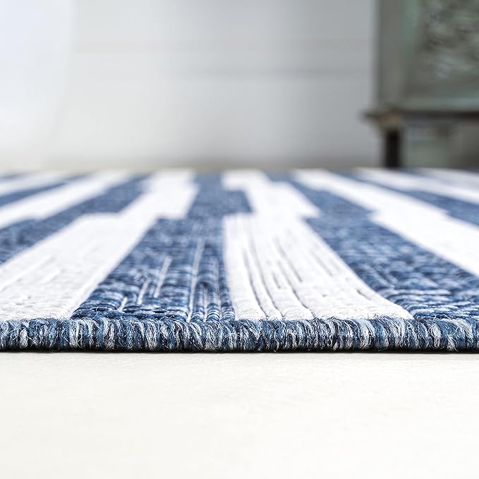 JONATHAN Y Offset Stripe Indoor Outdoor Area Rug 4X6 Blue/Ivory, Sukie Modern for Backyard, Patio, Porch, Easy-Cleaning, High Traffic, Pet-Friendly, Non-Shedding (SMB133D-4)