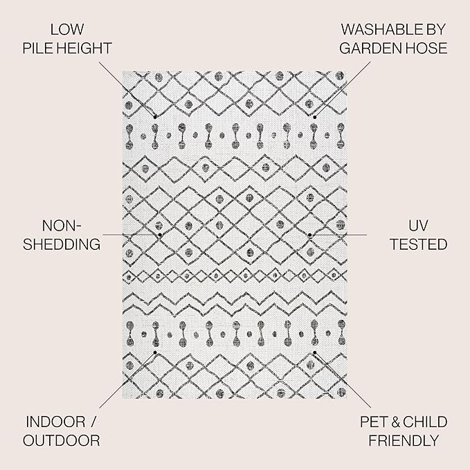 JONATHAN Y Tribal Bohemian Indoor Outdoor Area Rug 4X6 Ivory/Black, Nokat for Backyard, Patio, Porch, Easy-Cleaning, High Traffic, Pet-Friendly, Non-Shedding (SMB131D-4)
