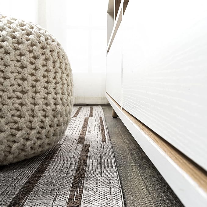 JONATHAN Y Offset Stripe Indoor Outdoor Area Rug 8X10 Beige/Brown, Sukie Modern for Backyard, Patio, Porch, Easy-Cleaning, High Traffic, Pet-Friendly, Non-Shedding (SMB133A-8)
