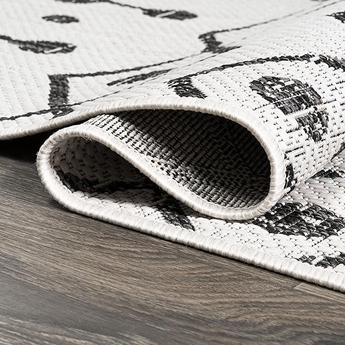JONATHAN Y Tribal Bohemian Indoor Outdoor Area Rug 3X5 Ivory/Black, Nokat for Backyard, Patio, Porch, Easy-Cleaning, High Traffic, Pet-Friendly, Non-Shedding (SMB131D-3)