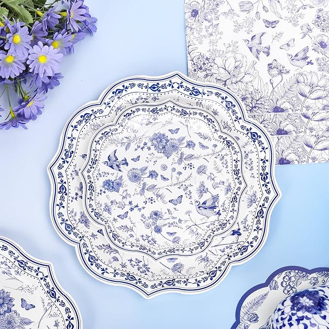 FYSUIMU 60 Pcs Blue White Floral Tableware Set Chinoiserie Flower Bird Scalloped Disposable Plates and Paper Napkins for 20 Guests Wedding Birthday Party Table Supplies