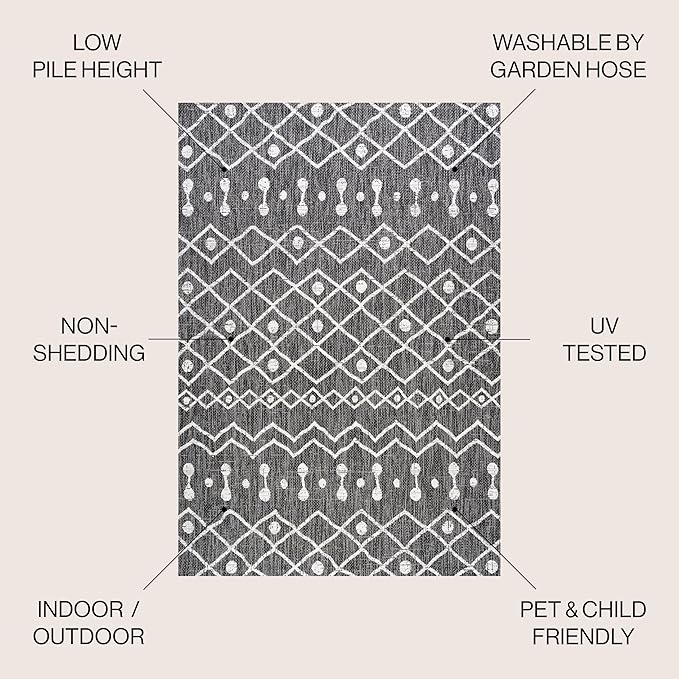 JONATHAN Y Tribal Bohemian Indoor Outdoor Area Rug 4X6 Black/Ivory, Nokat for Backyard, Patio, Porch, Easy-Cleaning, High Traffic, Pet-Friendly, Non-Shedding (SMB131E-4)