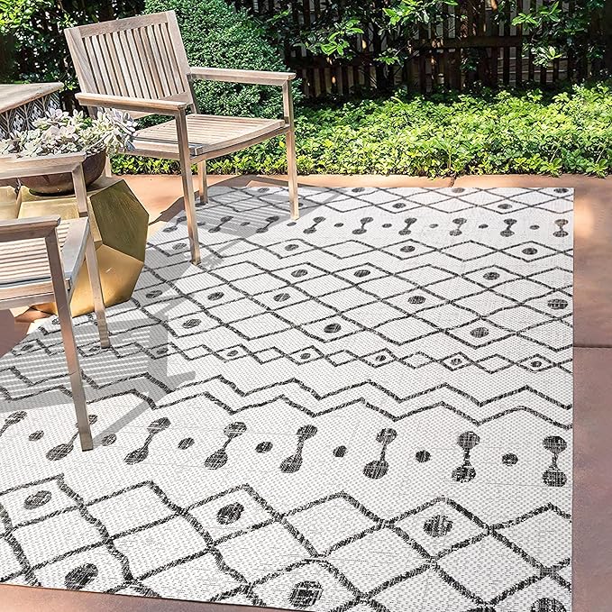 JONATHAN Y Tribal Bohemian Indoor Outdoor Area Rug 3X5 Ivory/Black, Nokat for Backyard, Patio, Porch, Easy-Cleaning, High Traffic, Pet-Friendly, Non-Shedding (SMB131D-3)
