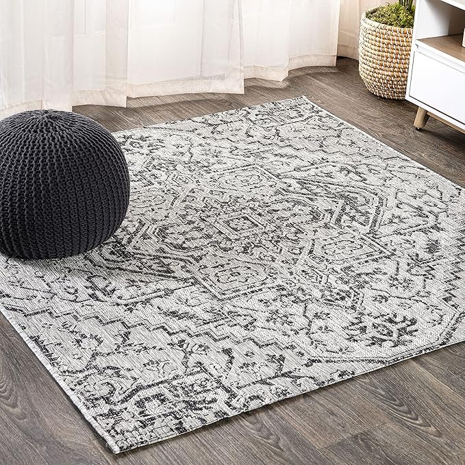 JONATHAN Y Boho Medallion Indoor Outdoor Square Area Rug 4X4 Black/Gray, Estrella Textured Weave for Backyard, Patio, Porch, Easy-Cleaning, High Traffic, Pet-Friendly, Non-Shedding (SMB105D-4SQ)