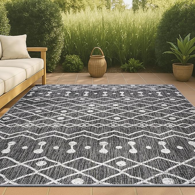 JONATHAN Y Tribal Bohemian Indoor Outdoor Area Rug 4X6 Black/Ivory, Nokat for Backyard, Patio, Porch, Easy-Cleaning, High Traffic, Pet-Friendly, Non-Shedding (SMB131E-4)