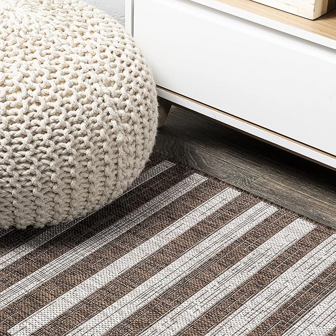 JONATHAN Y Offset Stripe Indoor Outdoor Area Rug 8X10 Brown/Beige, Sukie Modern for Backyard, Patio, Porch, Easy-Cleaning, High Traffic, Pet-Friendly, Non-Shedding (SMB133B-8)