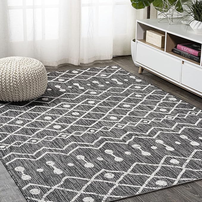 JONATHAN Y Tribal Bohemian Indoor Outdoor Area Rug 4X6 Black/Ivory, Nokat for Backyard, Patio, Porch, Easy-Cleaning, High Traffic, Pet-Friendly, Non-Shedding (SMB131E-4)