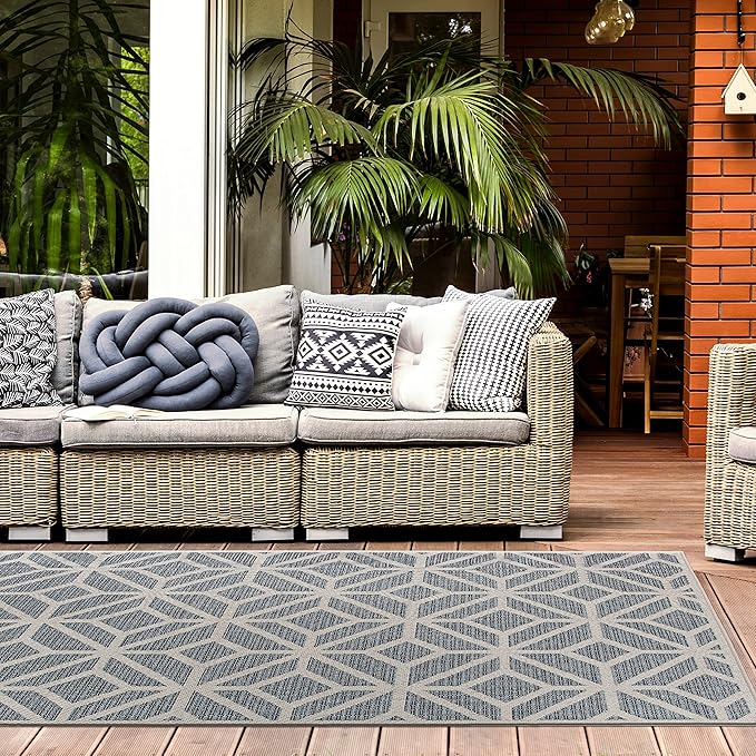 Rugshop Blue Contemporary Geometric Indoor/Outdoor Area Rug — Hose Washable for Living Room, Dining Room and Office, 6'6" x 9'