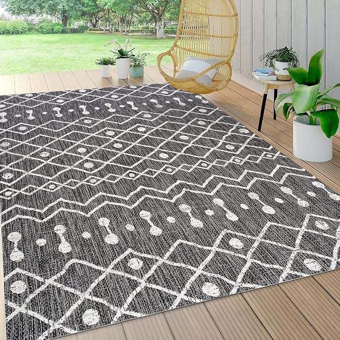 JONATHAN Y Tribal Bohemian Indoor Outdoor Area Rug 4X6 Black/Ivory, Nokat for Backyard, Patio, Porch, Easy-Cleaning, High Traffic, Pet-Friendly, Non-Shedding (SMB131E-4)